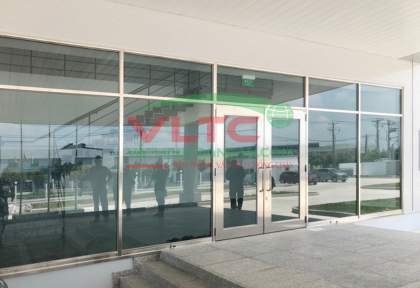 Vách kính chống cháy là gì?