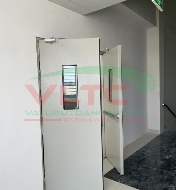 Cửa thép chống cháy EI70