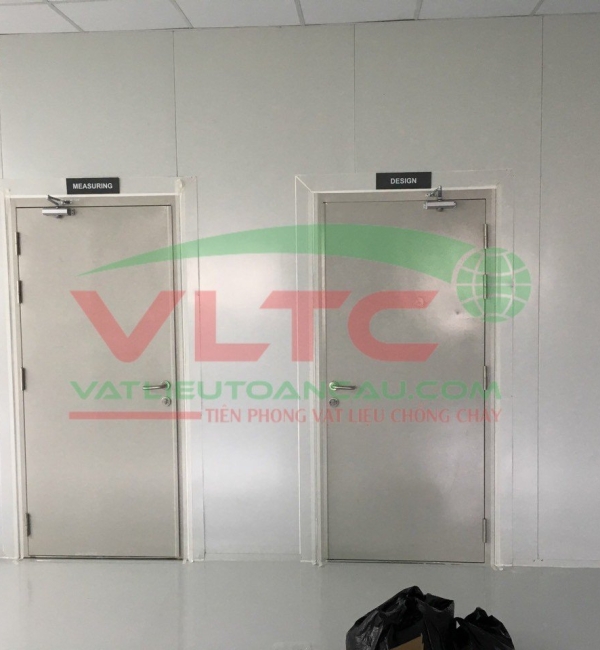 Cửa thép chống cháy EI70